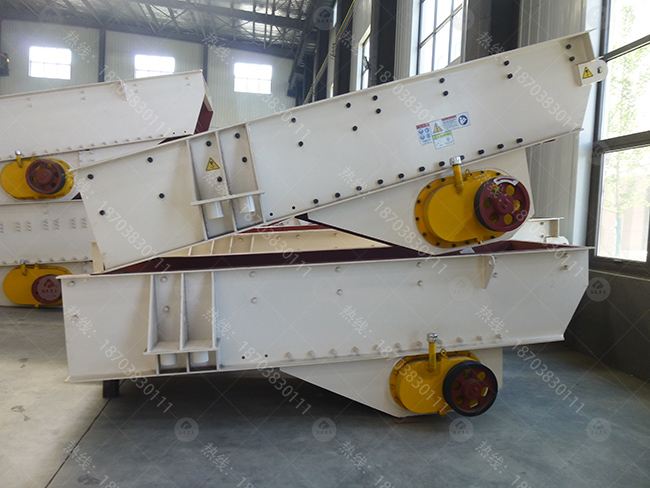 ZSW振動給料機 3.jpg